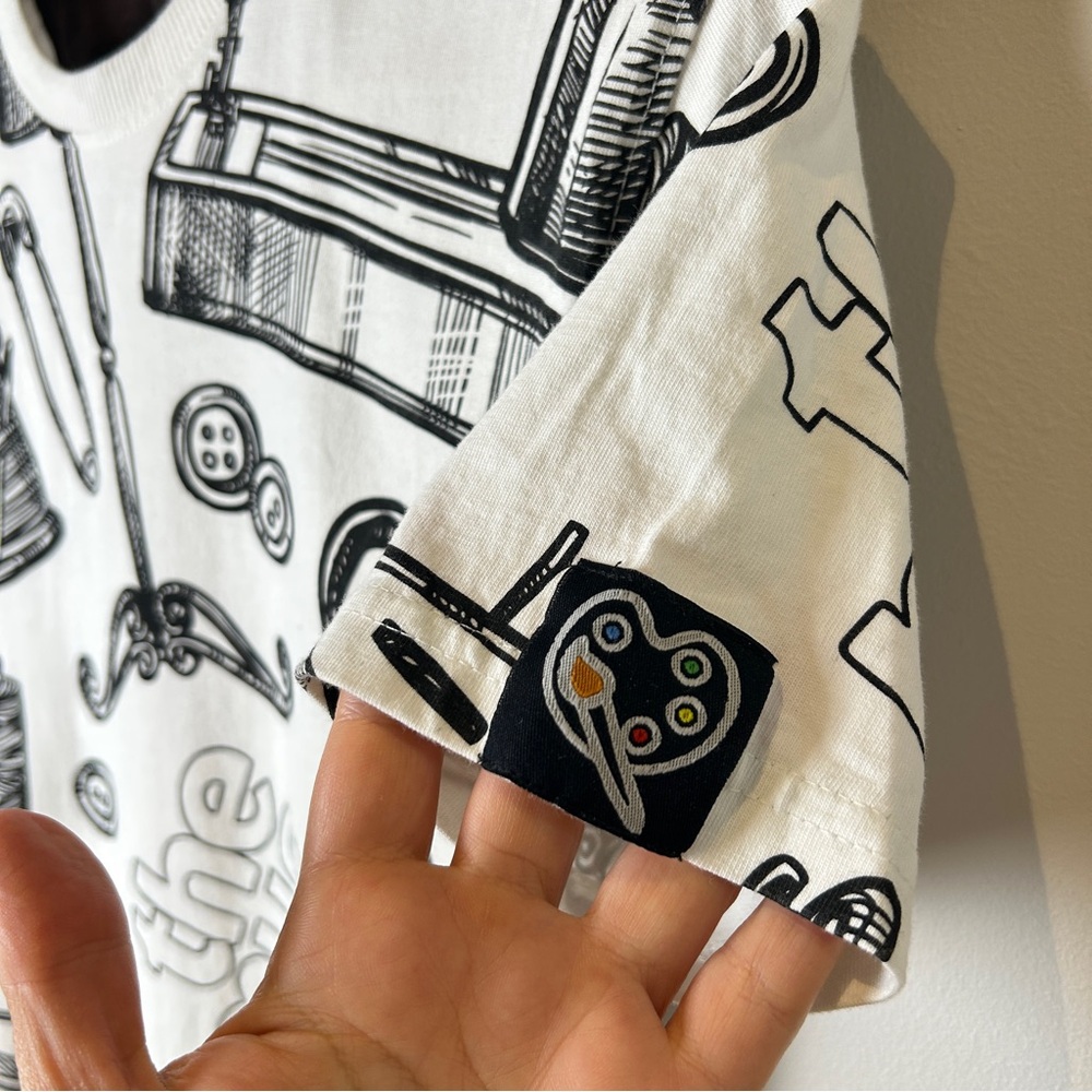 Rare The Museum Graphic Black and White Men's Shirt Iconic DC Streetwear Brand - Picture 4 of 9